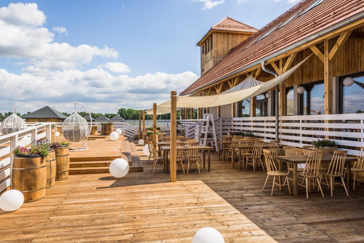 Hotel Naturum Міліч Екстер'єр фото