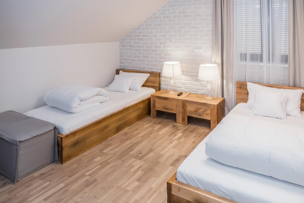 Hotel Naturum Міліч Екстер'єр фото